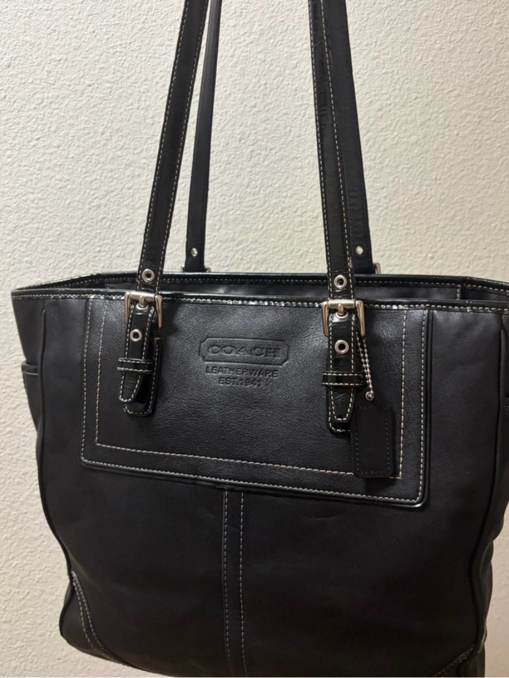 Coach Black Leather Tote with Contrast Stitching - Picture 2 of 11